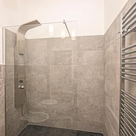 Domus Carmen Luxury Apartment *