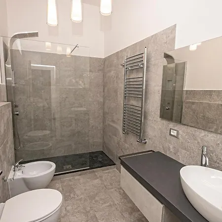 Domus Carmen Luxury * Genoa